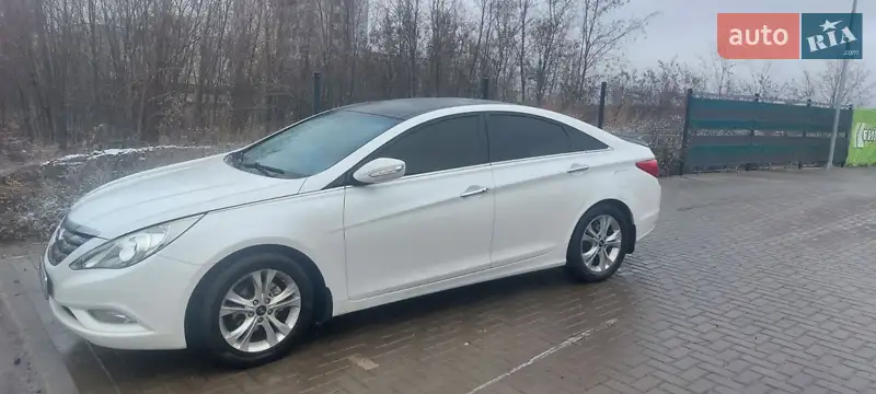Hyundai Sonata