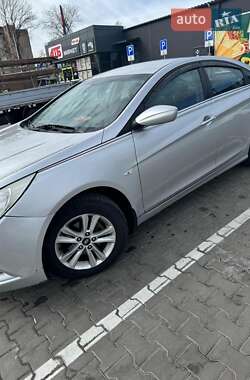 Hyundai Sonata  2009