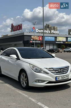 Hyundai Sonata  2012