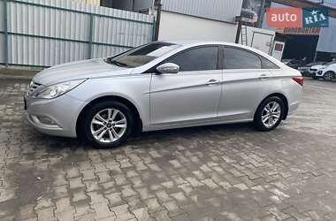 Hyundai Sonata  2010