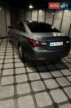 Hyundai Sonata  2013