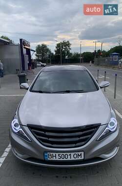Hyundai Sonata  2010
