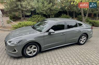 Hyundai Sonata  2021