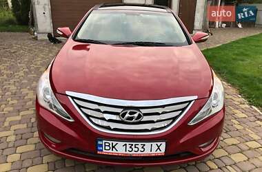 Hyundai Sonata  2012