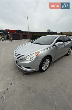 Hyundai Sonata  2010
