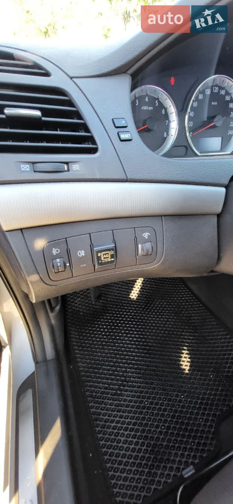 Hyundai Sonata 2009 VIN Y6LEU41AP9L202049 фото оголошення 7 з 10