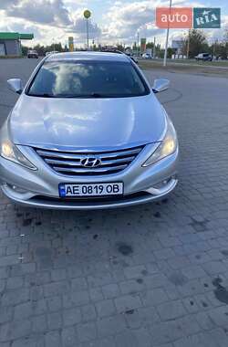 Hyundai Sonata  2012