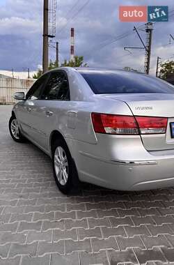 Hyundai Sonata  2009