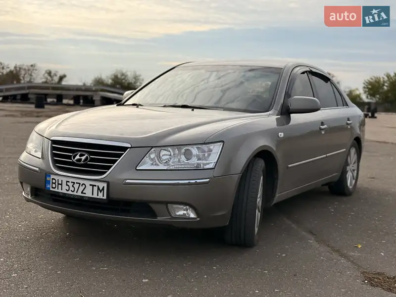 Hyundai Sonata