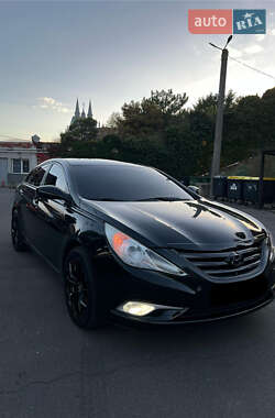 Hyundai Sonata  2012