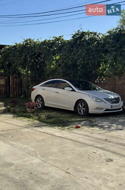 Hyundai Sonata  2010