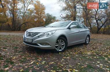 Hyundai Sonata  2012