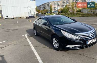 Hyundai Sonata  2013