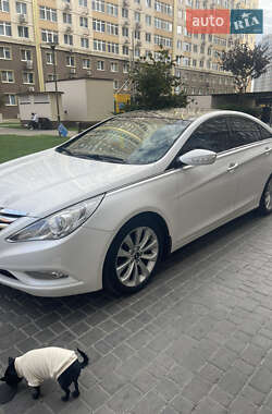 Hyundai Sonata 2010