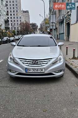 Hyundai Sonata  2013
