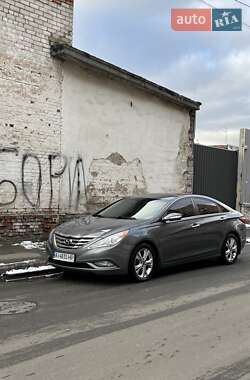 Hyundai Sonata  2011