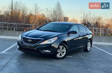 Hyundai Sonata 2013