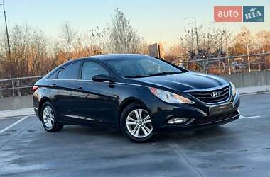 Hyundai Sonata 2013