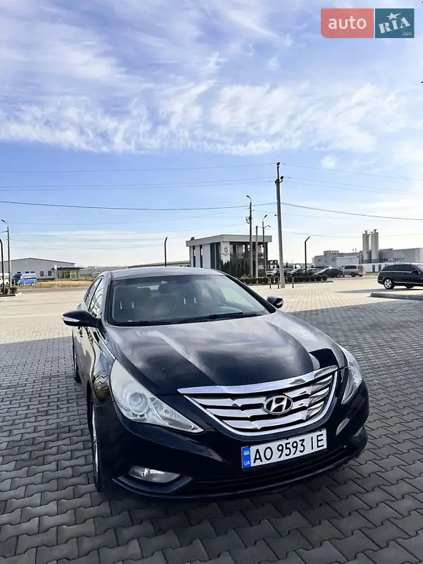 Hyundai Sonata 2010