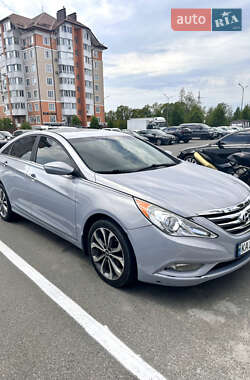 Hyundai Sonata  2013