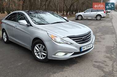 Hyundai Sonata  2013