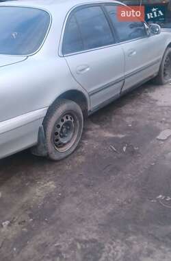 Hyundai Sonata  1995