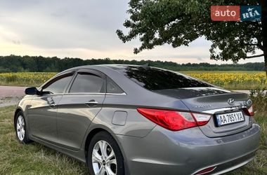 Hyundai Sonata  2012