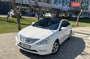 Hyundai Sonata 2011