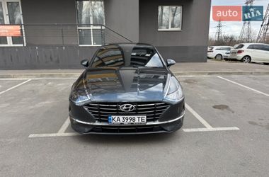 Hyundai Sonata  2021