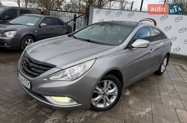 Hyundai Sonata 2011