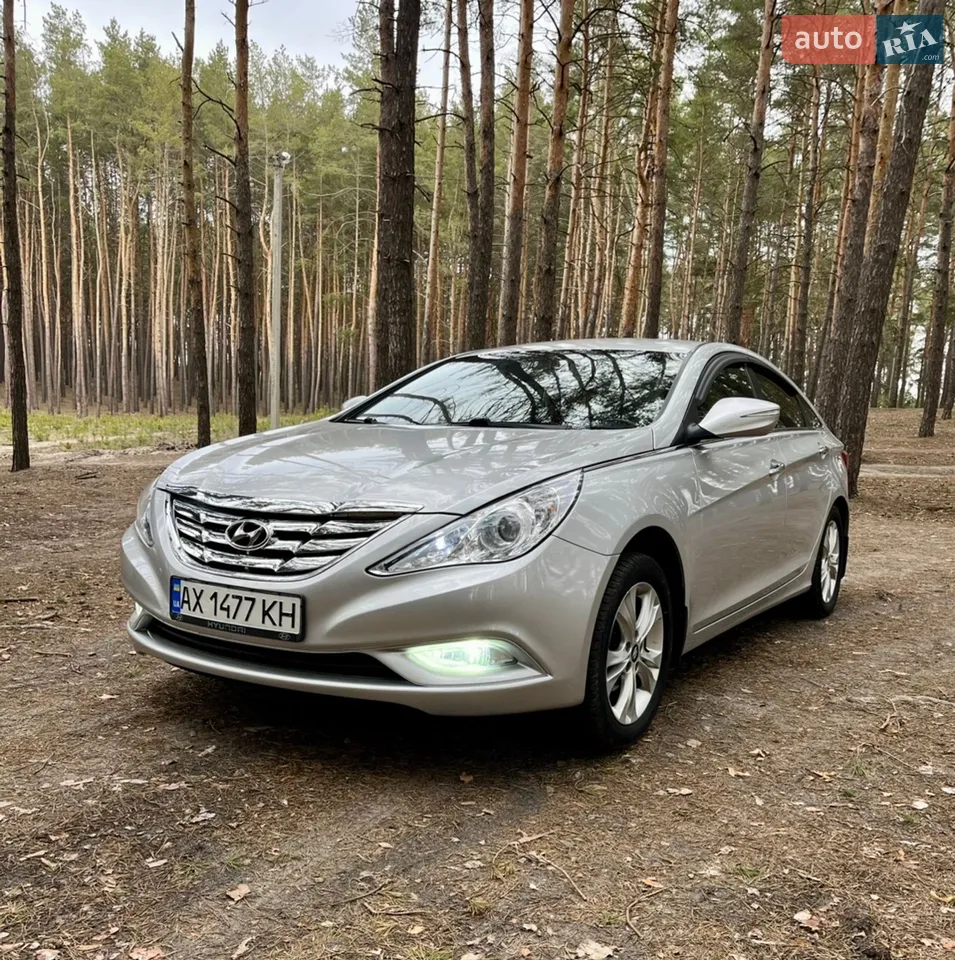 2010 Hyundai Sonata - мініатюра 2