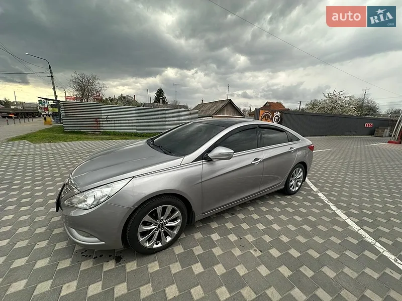 Hyundai Sonata