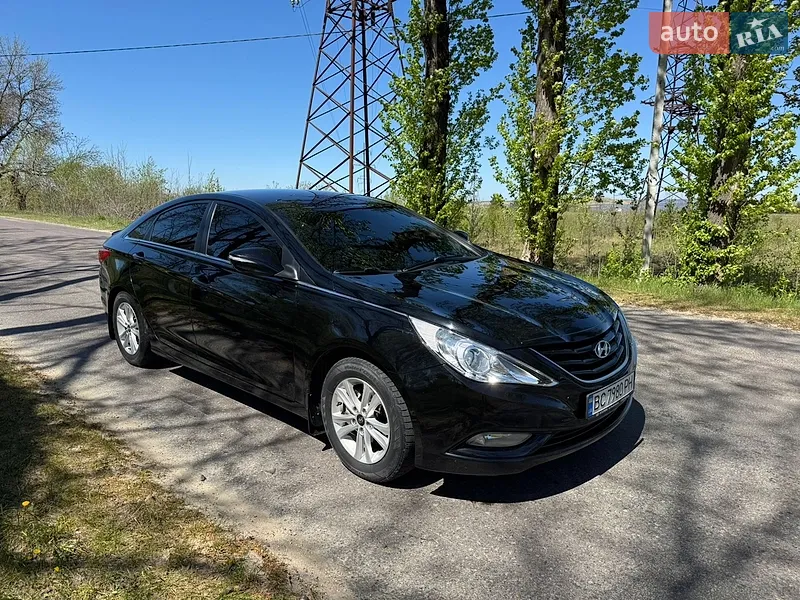 Hyundai Sonata 2012