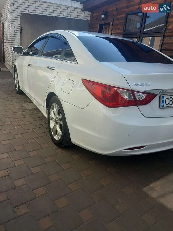 2010 Hyundai Sonata - мініатюра 4