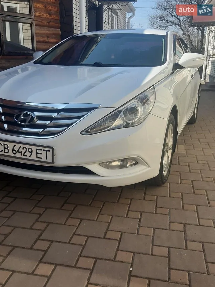 2010 Hyundai Sonata - мініатюра 5