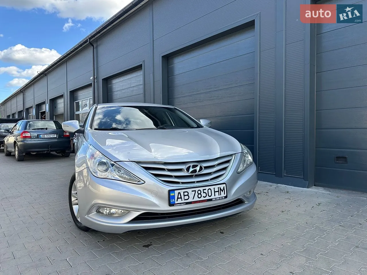 2010 Hyundai Sonata - мініатюра 5