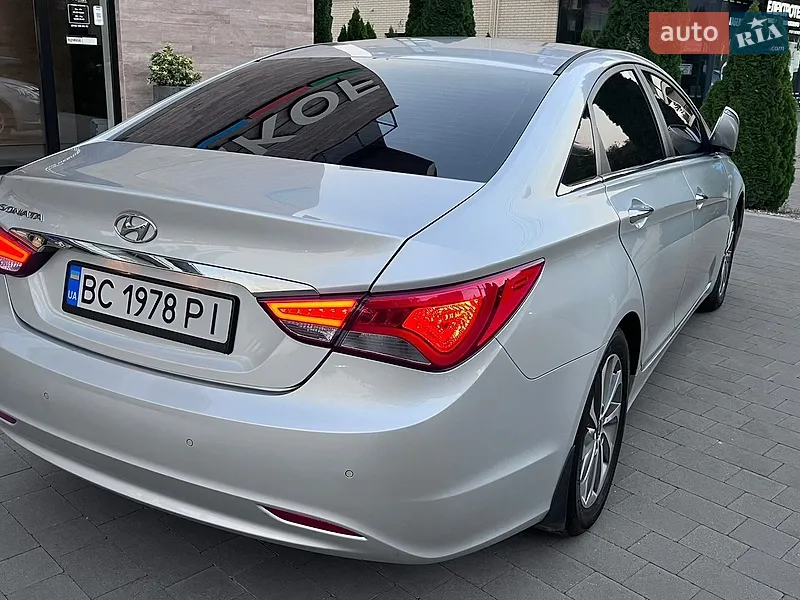 Hyundai Sonata