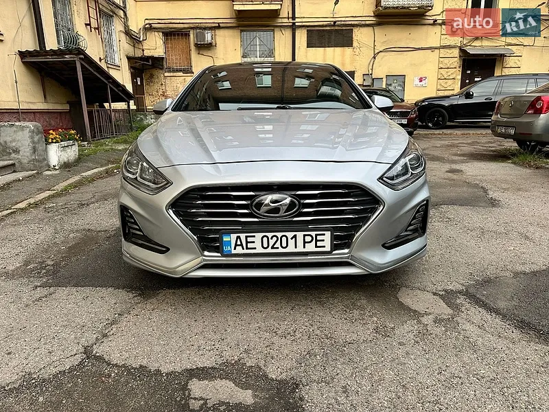 Hyundai Sonata