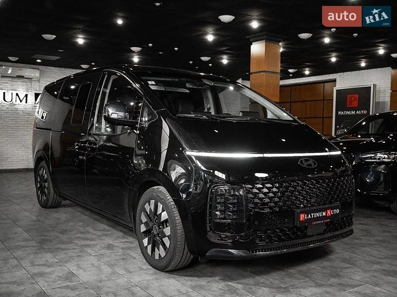 Hyundai Staria 2025