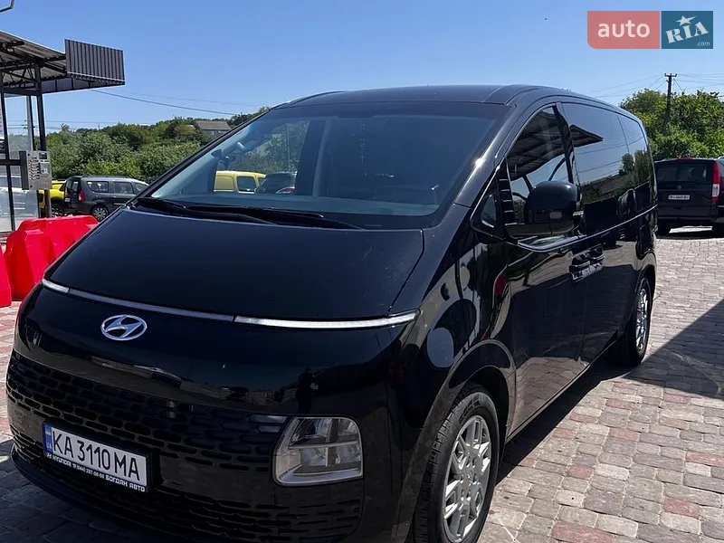 Hyundai Staria 2023