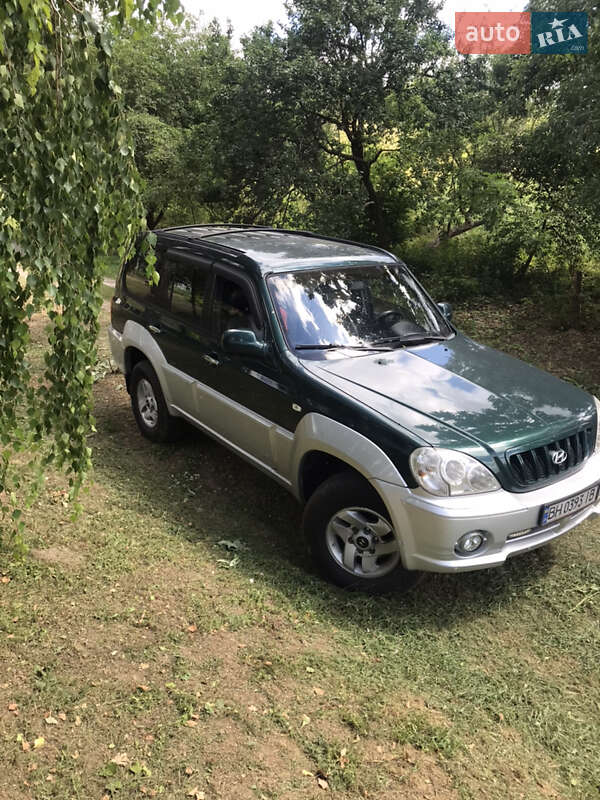 Легкові Hyundai Terracan