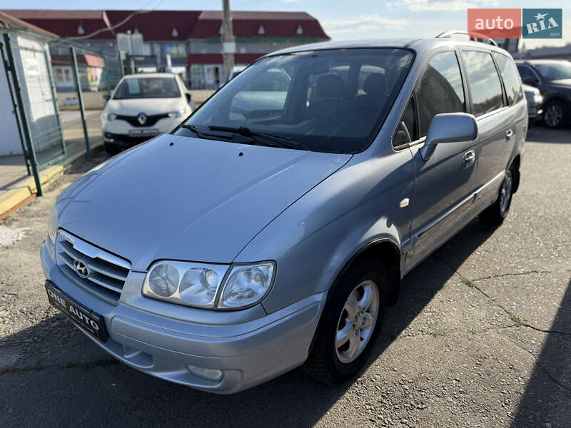 Минивэн Hyundai Trajet