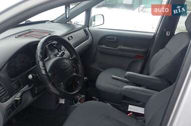 Hyundai Trajet  2004