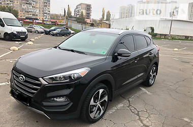 Hyundai Tucson  2015