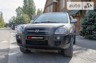 Hyundai Tucson  2005