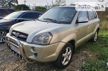 Hyundai Tucson  2005