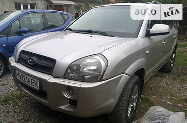 Hyundai Tucson  2005