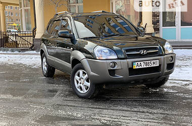 Hyundai Tucson  2005