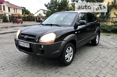 Hyundai Tucson  2005