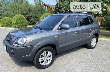 Hyundai Tucson  2011